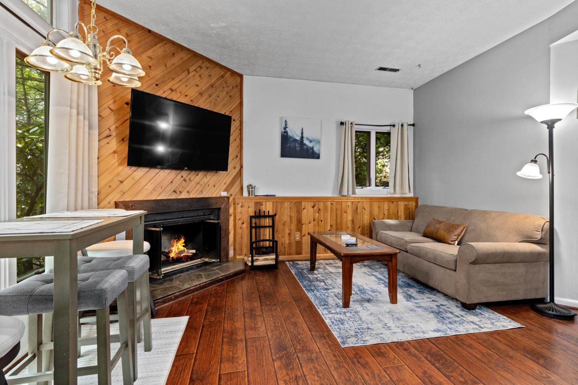 Cozy Condo In Wintergreen Resort That Sleeps 4! Lyndhurst Exterior foto
