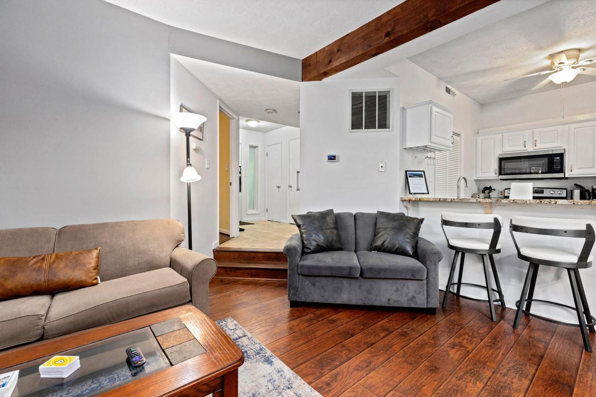 Cozy Condo In Wintergreen Resort That Sleeps 4! Lyndhurst Exterior foto